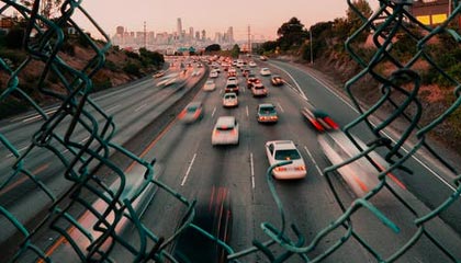 开云APP-红蓝烽火：利物浦铁蹄踏破斗牛士，奥运战场暗涌三重杀机