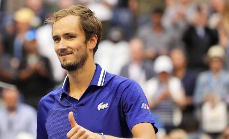 开云体育官网-年终总决赛碾压法网，梅德韦杰夫统治全场